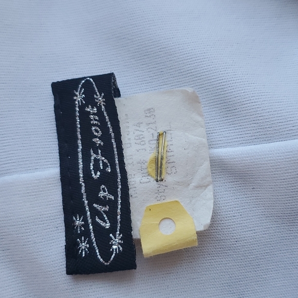 Dress - Picture 3 of 5